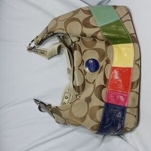 COACH monogram Signature shoulder bag Model number: F15586 Multicolor